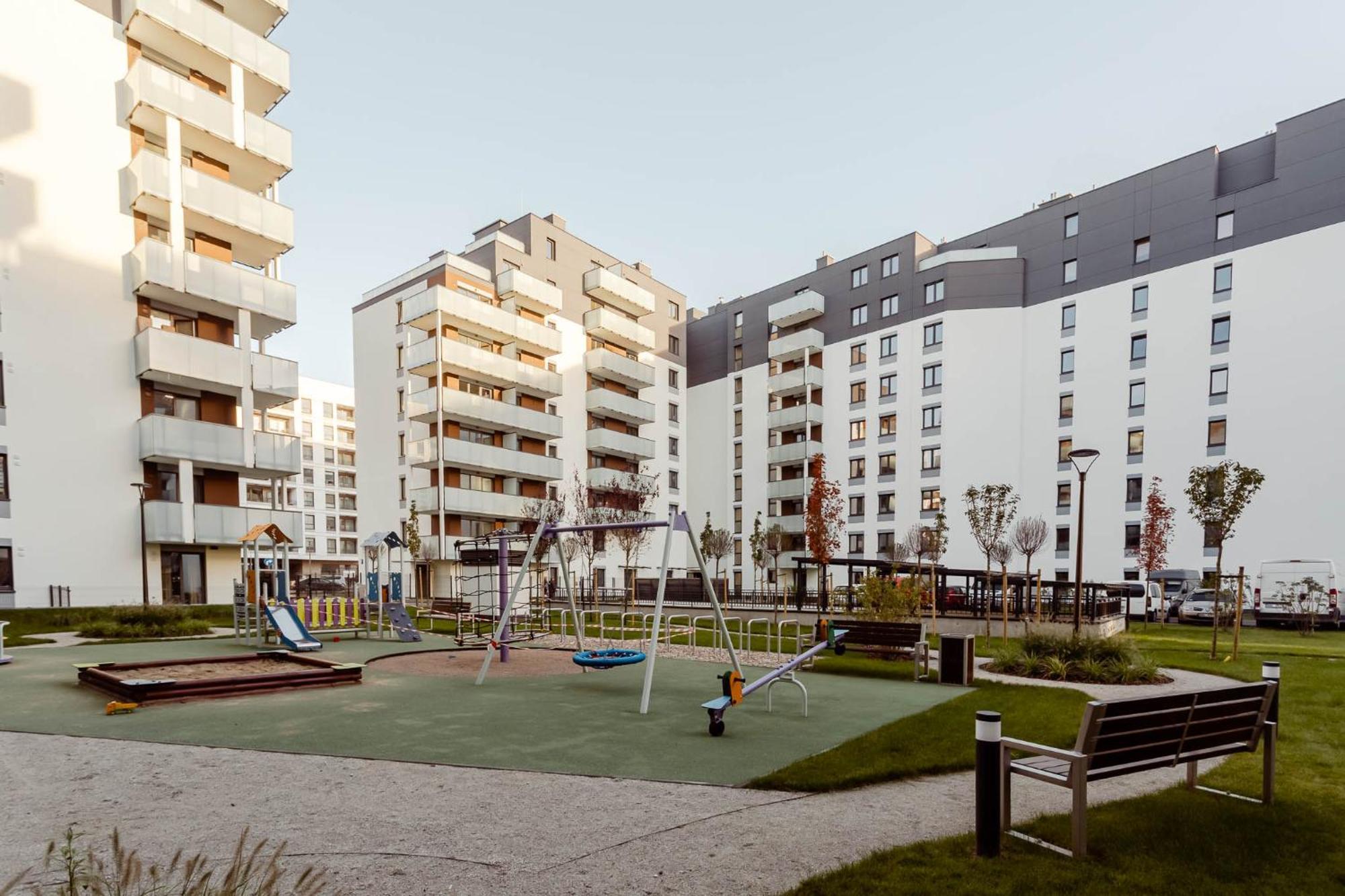 Enjoy! Ursus Apartment Warsawa Bagian luar foto