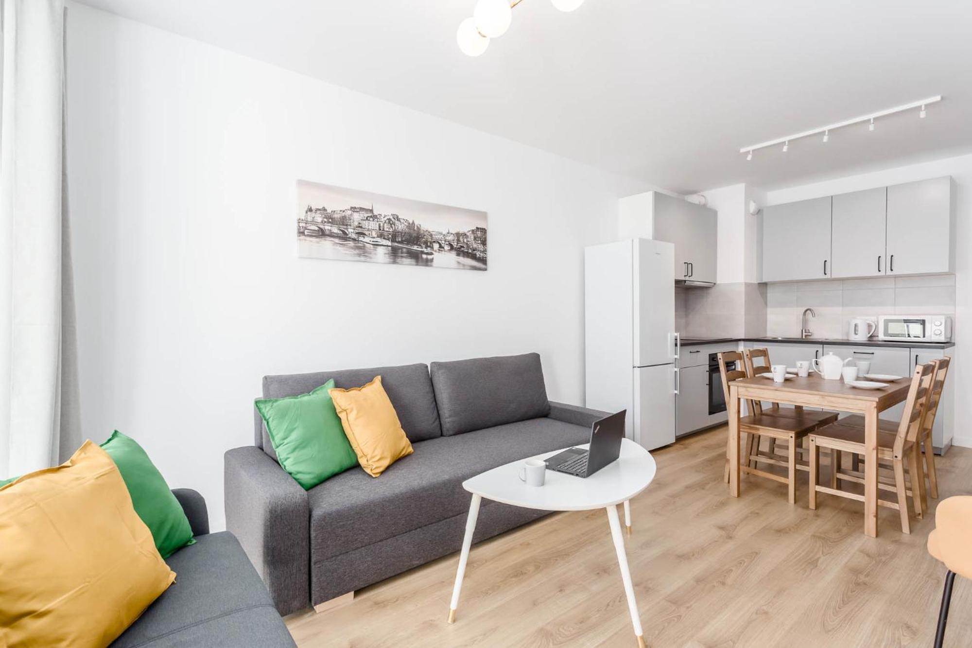 Enjoy! Ursus Apartment Warsawa Bagian luar foto