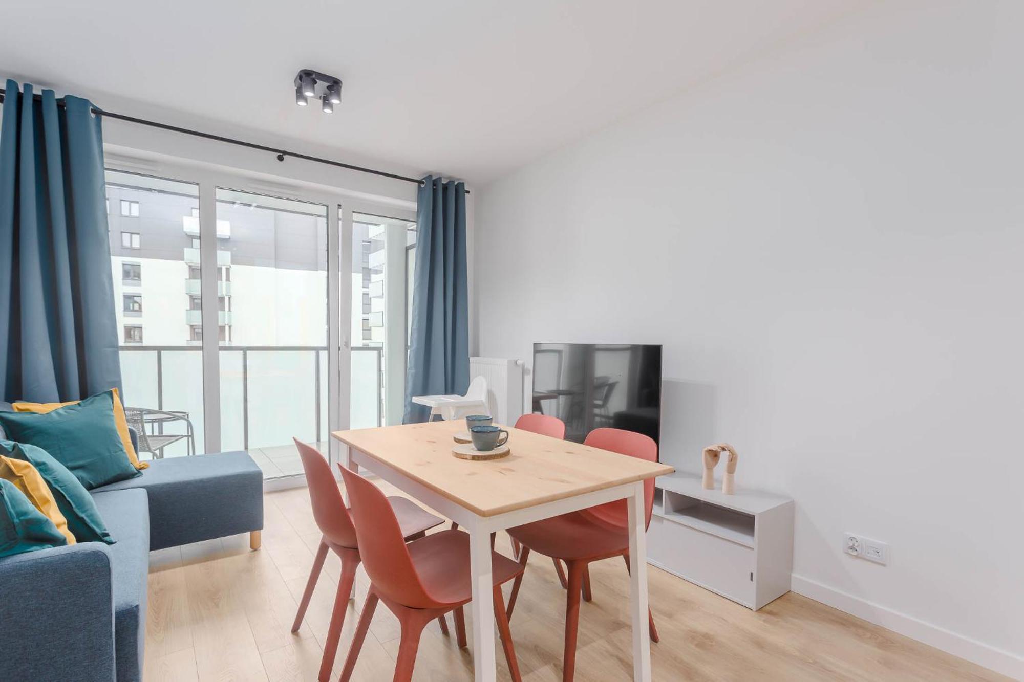 Enjoy! Ursus Apartment Warsawa Bagian luar foto