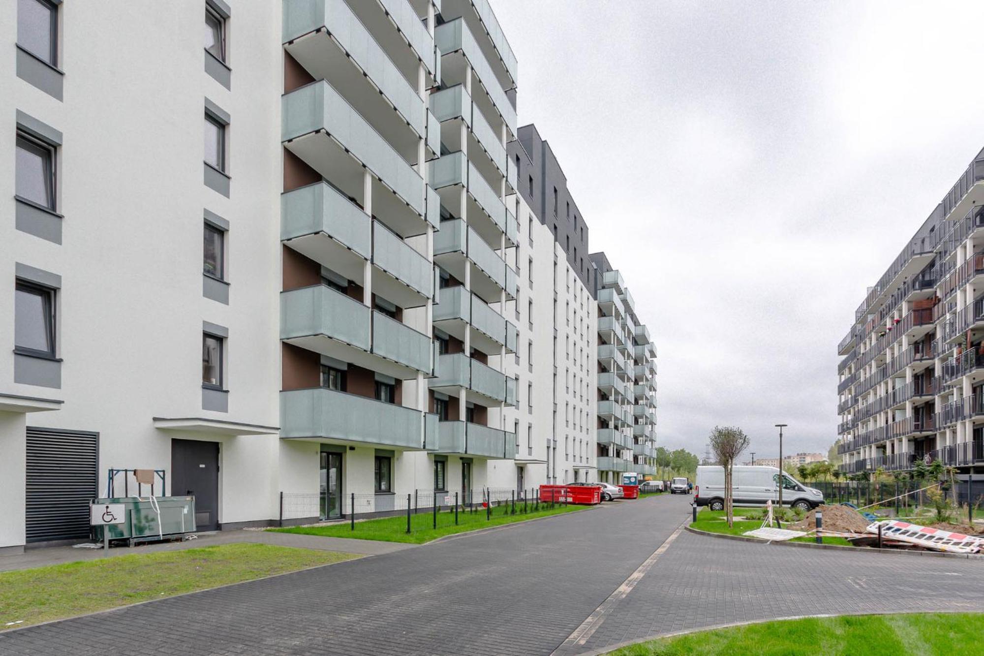 Enjoy! Ursus Apartment Warsawa Bagian luar foto