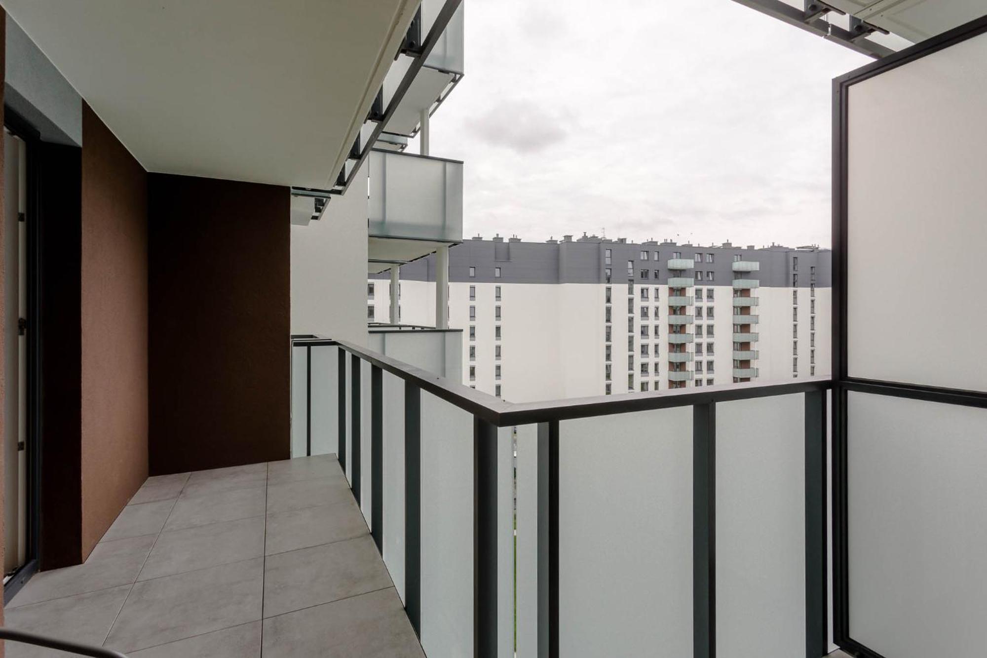 Enjoy! Ursus Apartment Warsawa Bagian luar foto