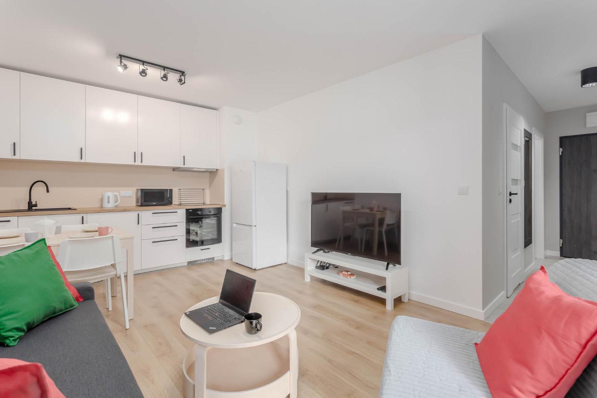 Enjoy! Ursus Apartment Warsawa Bagian luar foto